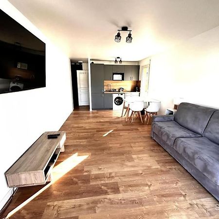 Superbe Studio Climatise Avec Terrasse Proche Mer Cagnes-sur-Mer Luaran gambar